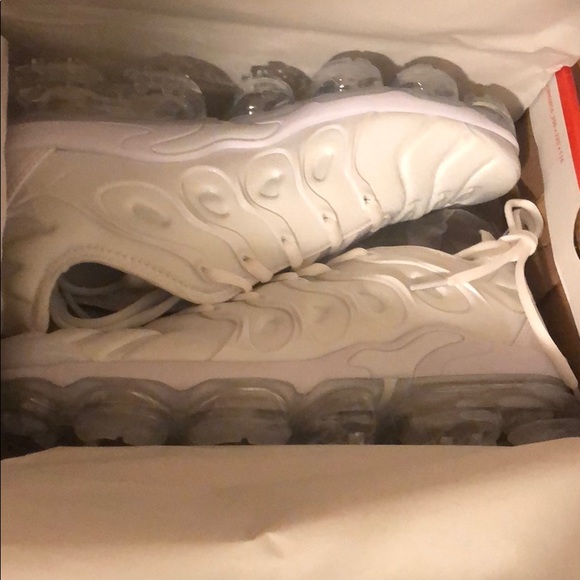 Nike air vapormax plus men’s BNIB - Picture 6 of 13